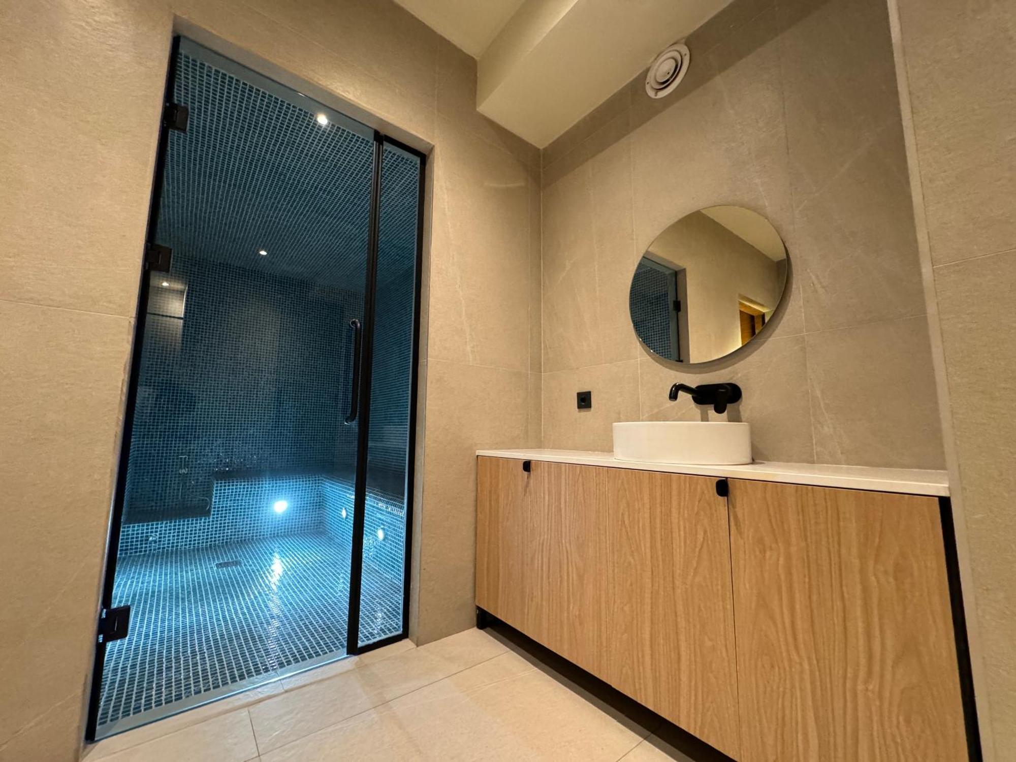 Tbilisi Edition - Design Hotel & Private Spa Dış mekan fotoğraf